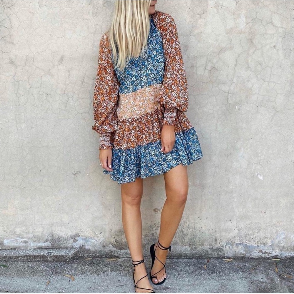 TIGERLILY Takumi Floral Long Sleeve Tiered Mini Dress RRP$319 - Picture 1 of 16